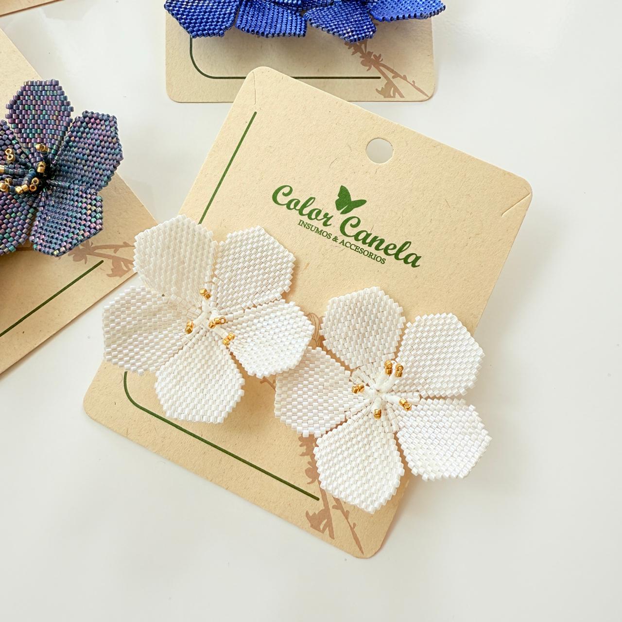 ARETES FLOR MIYUKI