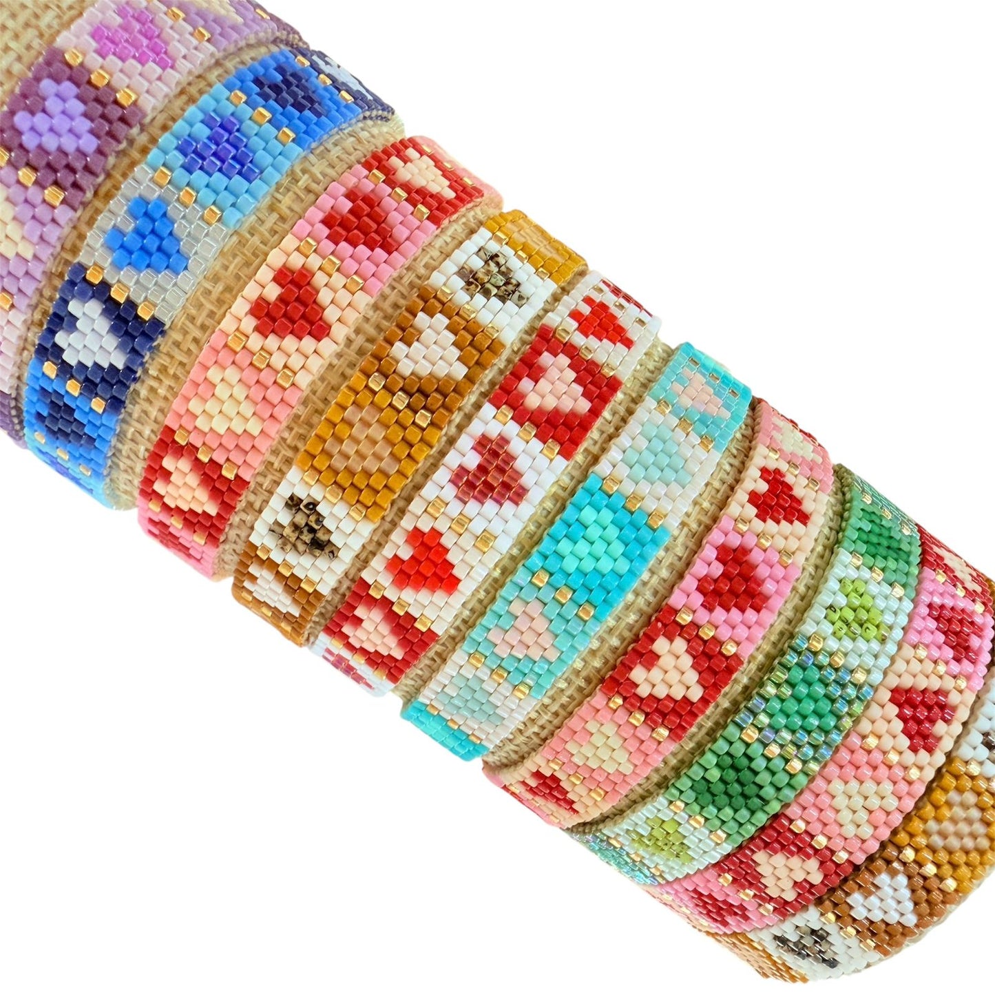 Pulsera Miyuki Corazones