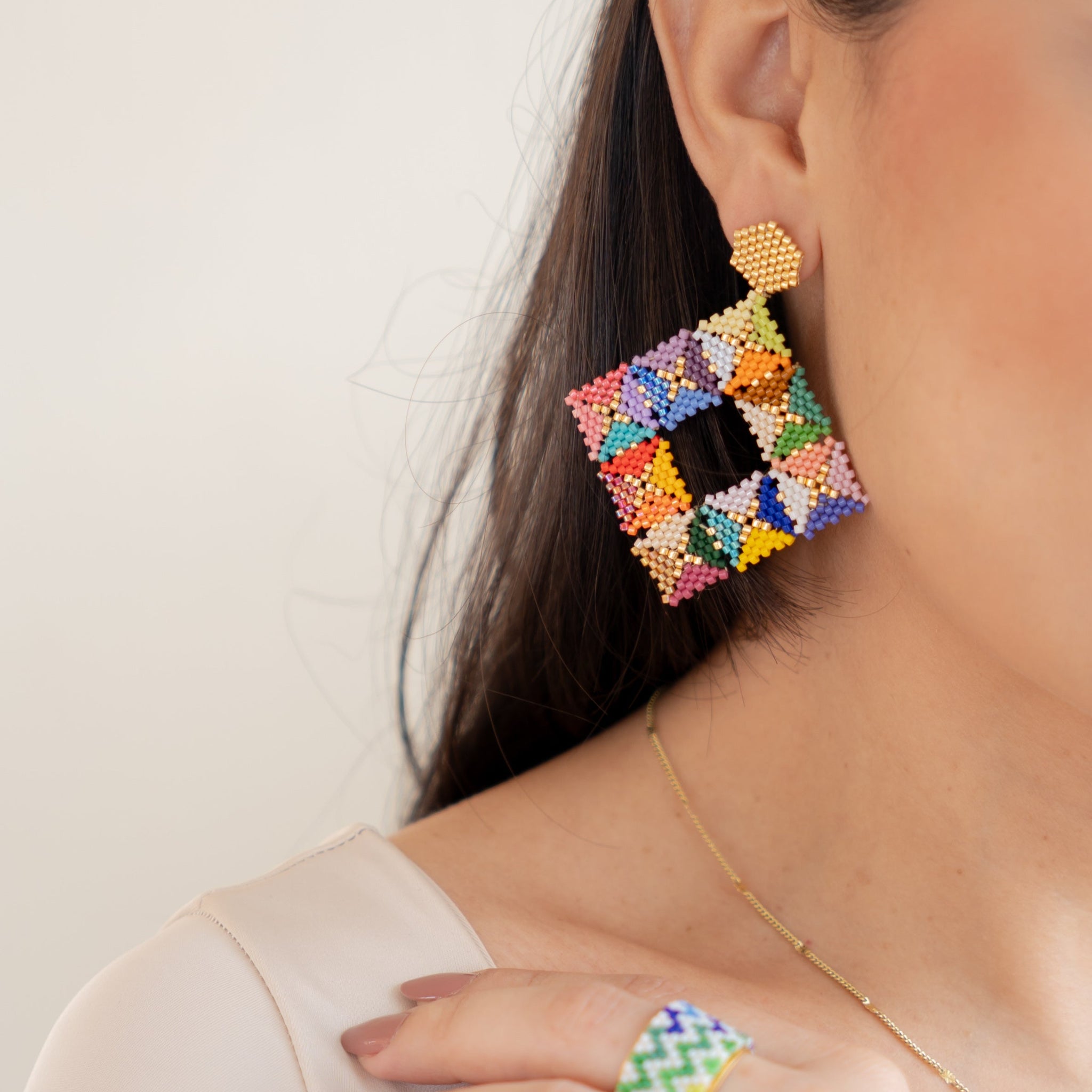 Aretes Cromatika